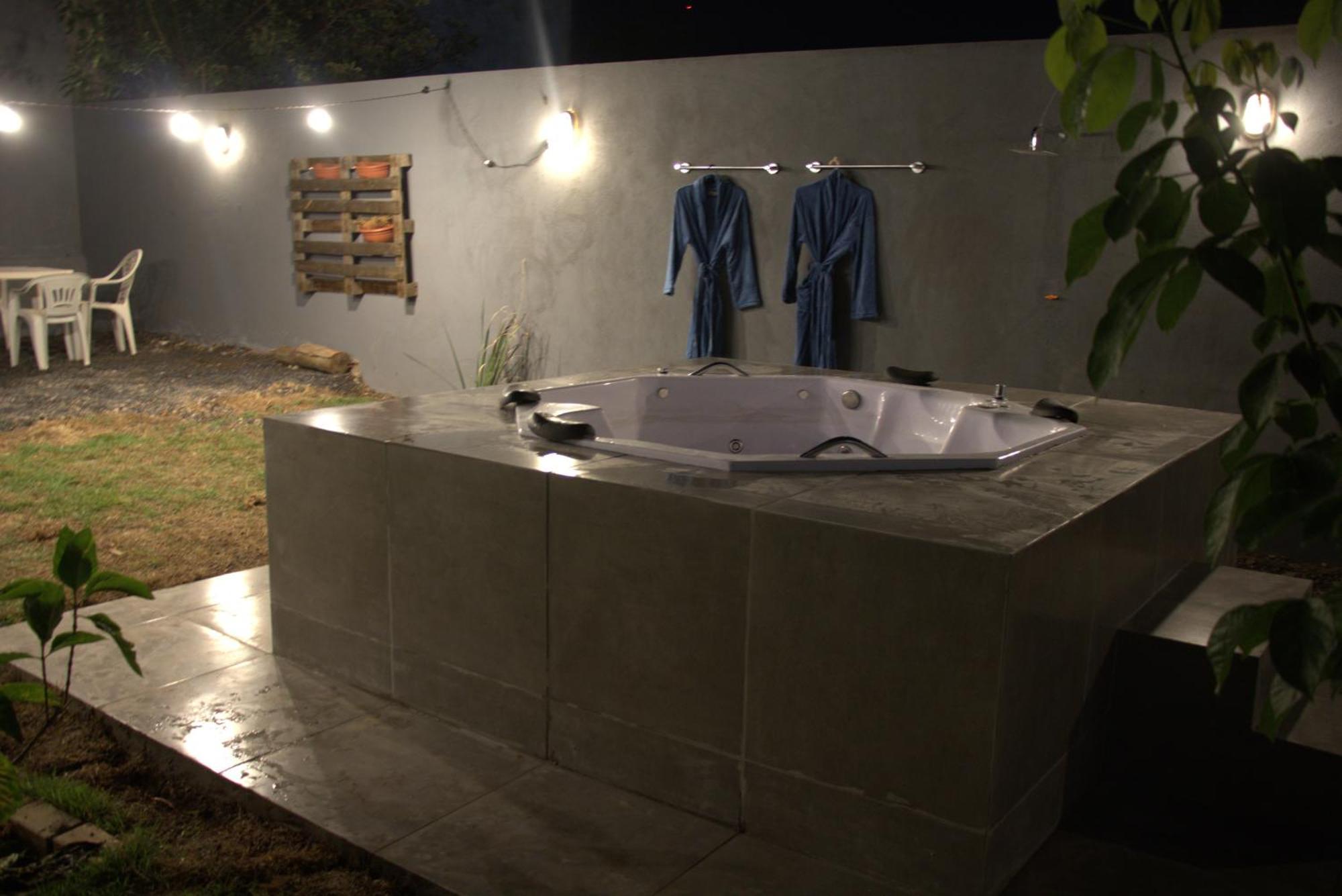 Casa Com Spa De Hidro Com Aquecedor A 700 Mts Do Centro Chapada dos Guimaraes Exterior photo